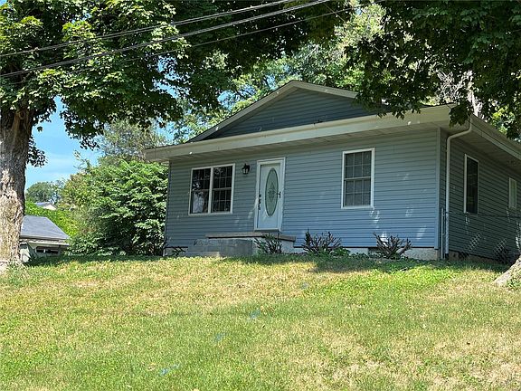 2nd image of 28 Hadfield Ln