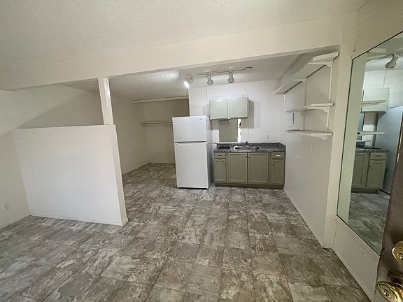 2nd image of 139 Judy Ln #2A