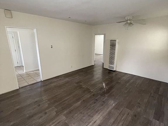 2nd image of 10829 Hesby St
