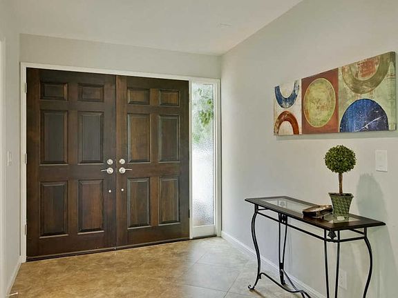 4th image of 4055 Hidden Valley Ln