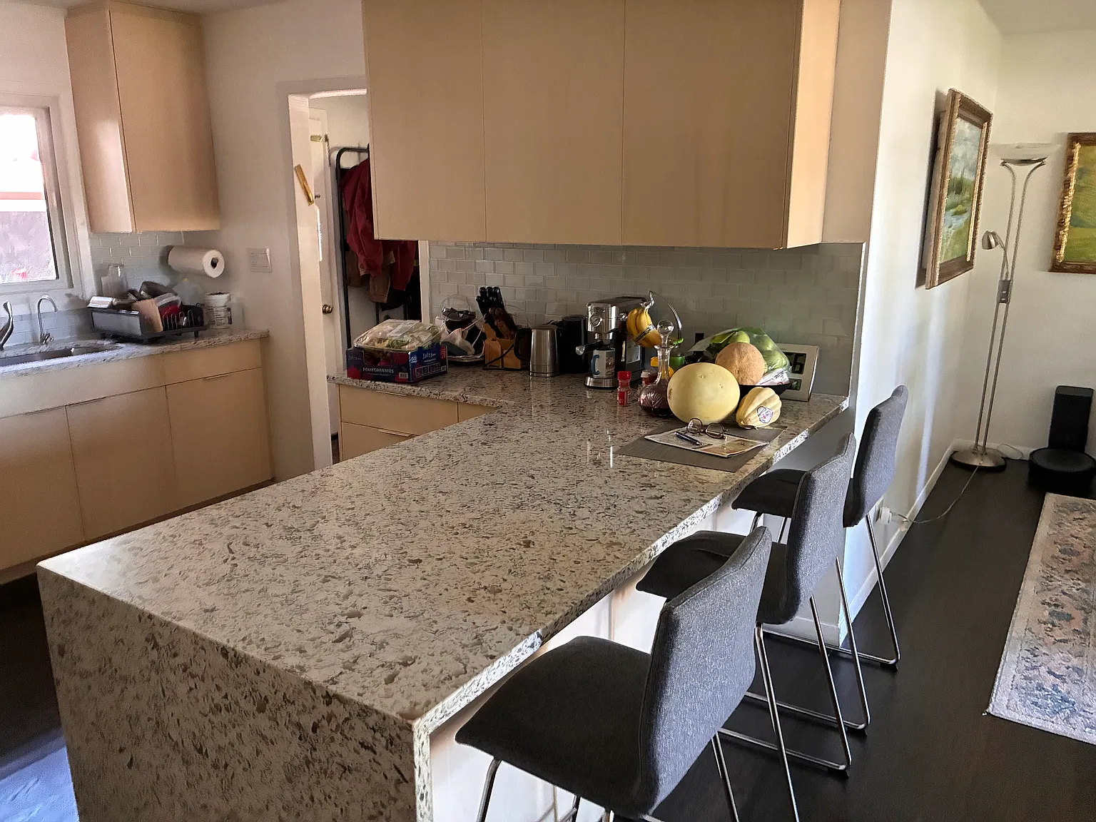 3 bed, 1599 sqft, $3,900 — Photo 4