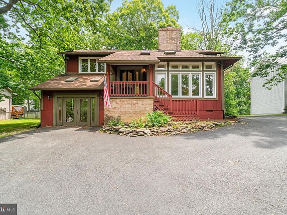 2nd image of 1012 Harbour Dr