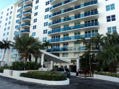 7501 E Treasure Dr APT 2J, North Bay Village, FL, 33141