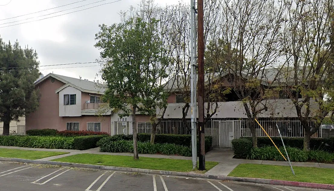 1 bed, 1.0 bath, $982 — Photo 4