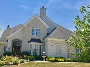 62 Deer Ln, Lemont, IL