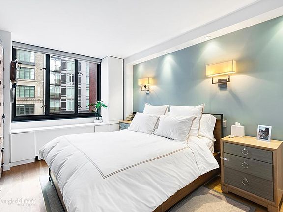 4th image of 407 Park Ave S APT 5E