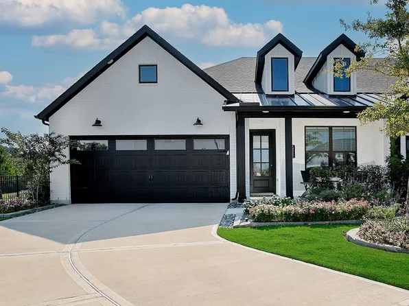 14266 Juniper Breeze Ct, Willis, TX 77318