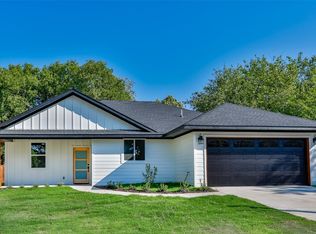 1401 Anthony St, Gainesville, TX 76240