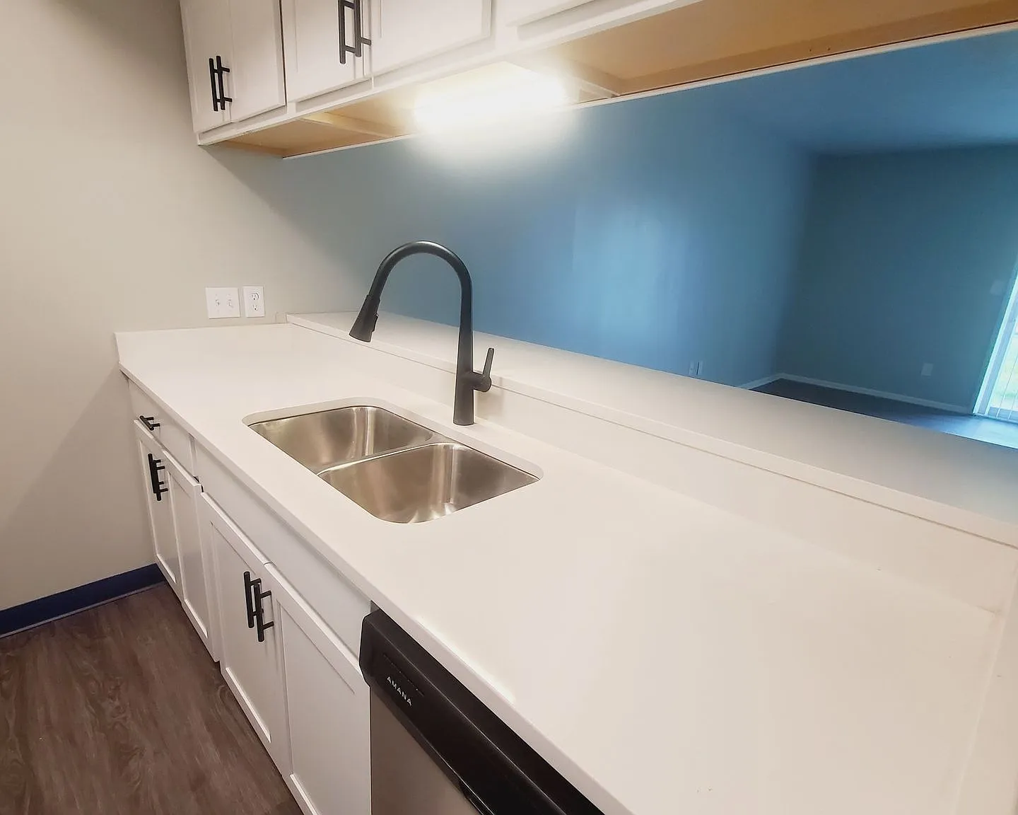 Sugarbush Apartments — Photo 1
