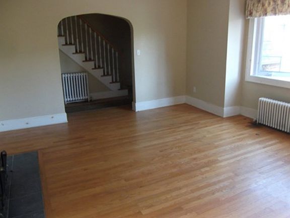 5th image of 310 Fountain St
