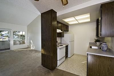 3rd image of 4060 McKinley Blvd APT 11