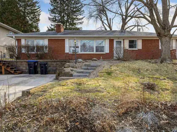735 14th Ave, Coralville, IA 52241