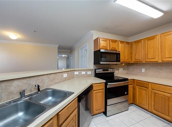 4th image of 9749 Campus Walk Ln APT E