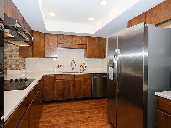 5th image of 1800 Dalna Dr