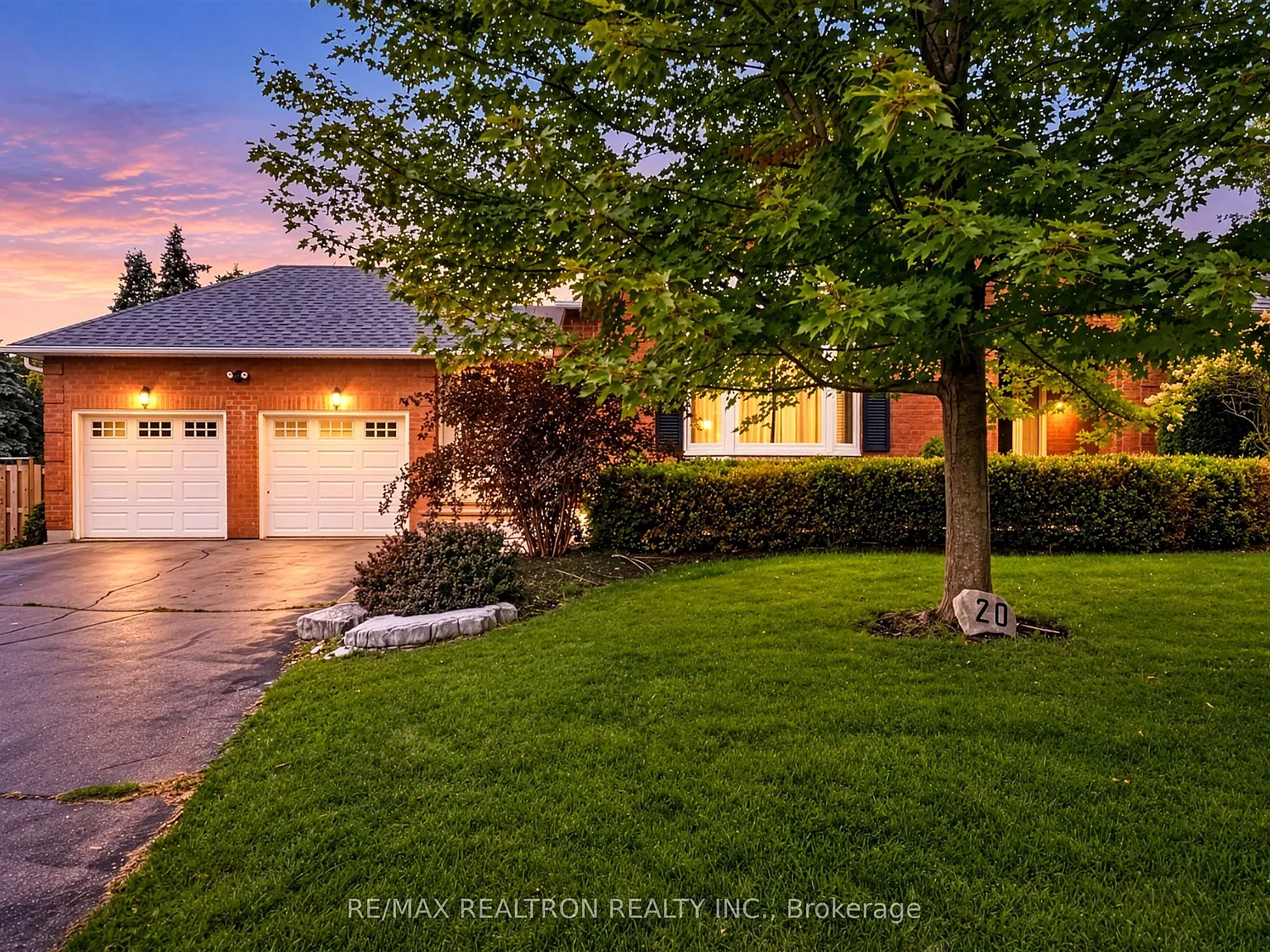 2 bed, $2,600 — Photo 3