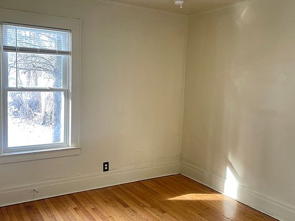 5th image of 220 Herriman St #218