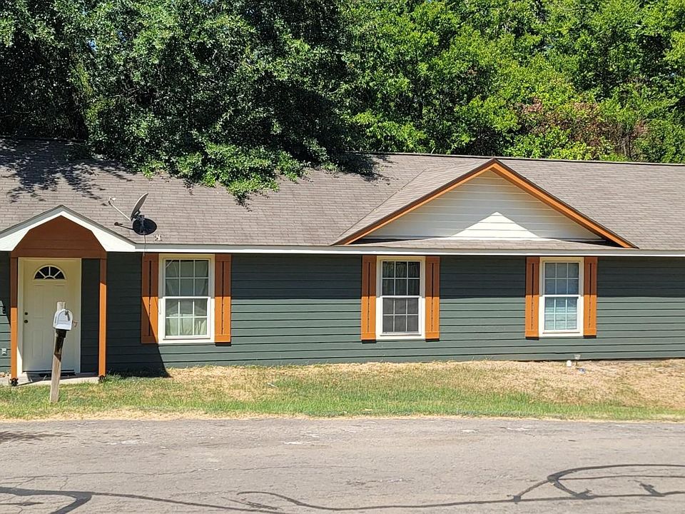 1st image of 2208 N Tenneha Ave