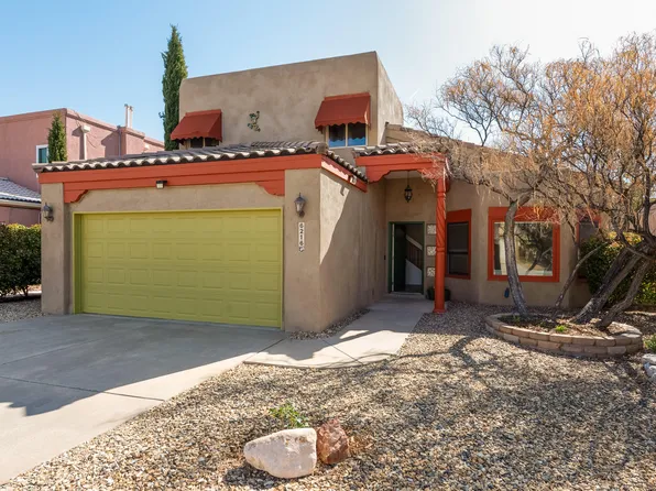 6216 Sweetwater Dr NW, Albuquerque, NM 87120