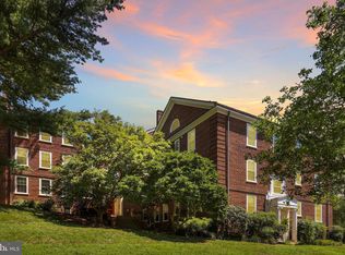 3711 39th St NW APT E191, Washington, DC 20016