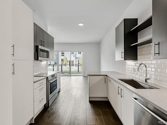 2nd image of 2525 Arapahoe St APT 111