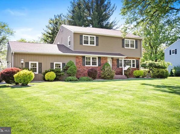 5 Star Dr, Ewing, NJ 08628