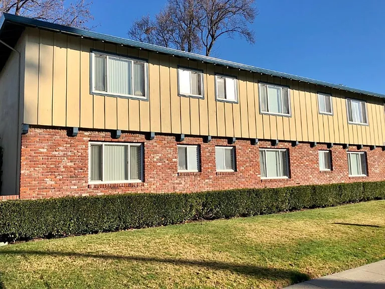 3001 Magliocco Dr — Photo 6