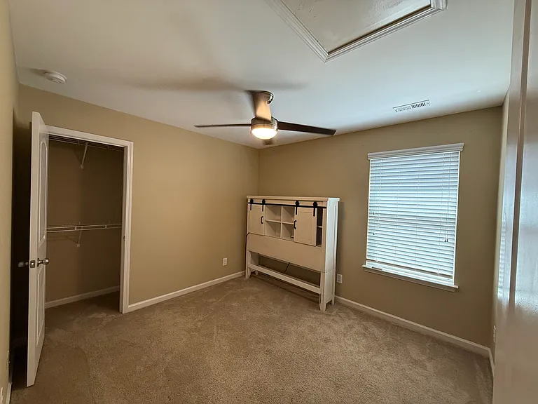 7007 McLothian Ln — Photo 17