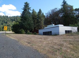 102 Old Stage Rd, Wolf Creek, OR 97497