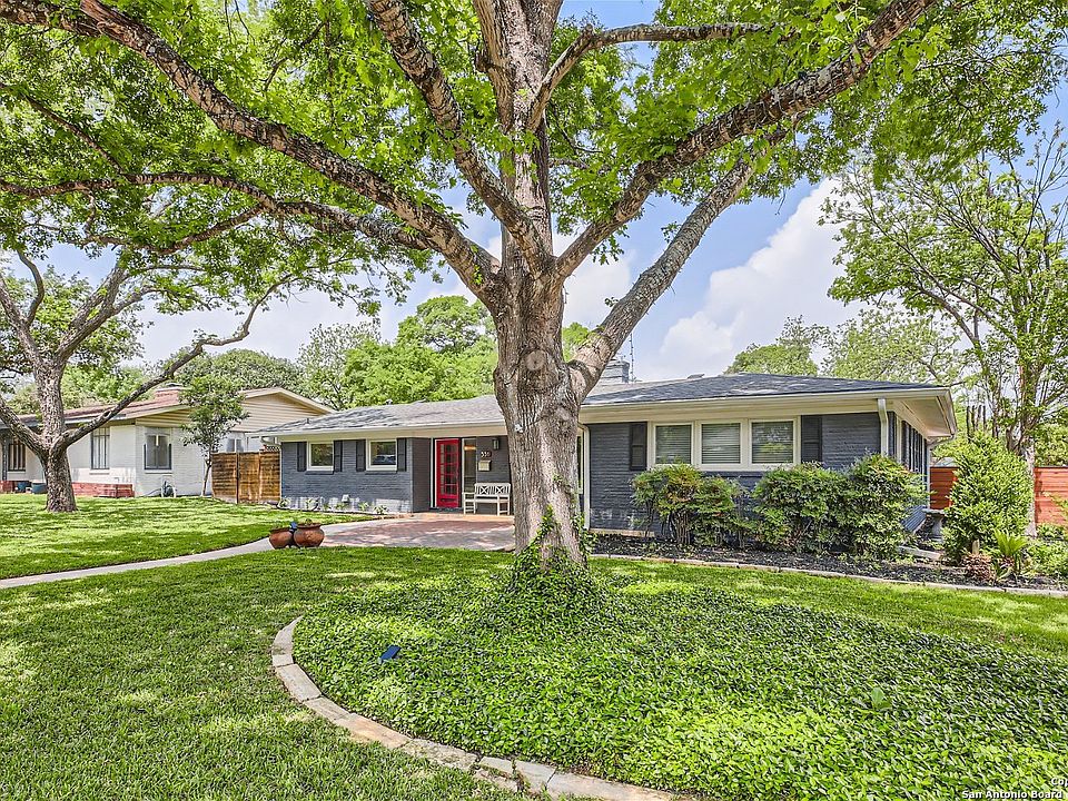 1st image of 551 Woodcrest Drive