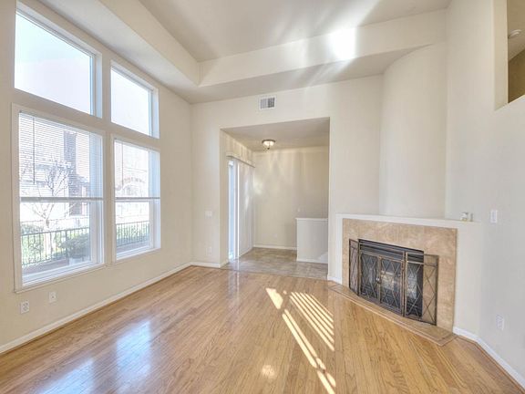 4th image of 2917 Wall St