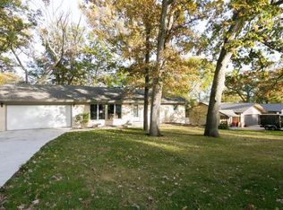4445 Shorewood Dr, Rockford, IL 61101