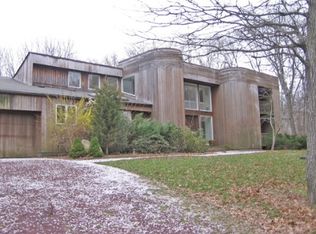 13 Emerson Pl, Sag Harbor, NY 11963