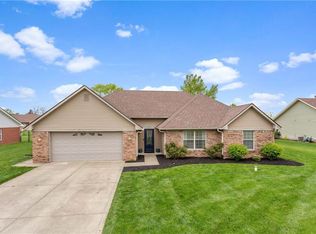 4902 W Stonehaven Ln, New Palestine, IN 46163