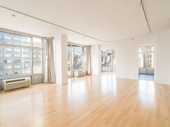 3rd image of 200 E 32nd St APT 22CD