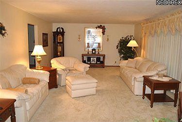 3rd image of 4925 Encino Dr