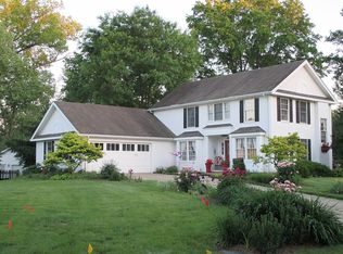 1050 Fairway Ct NE, Warren, OH