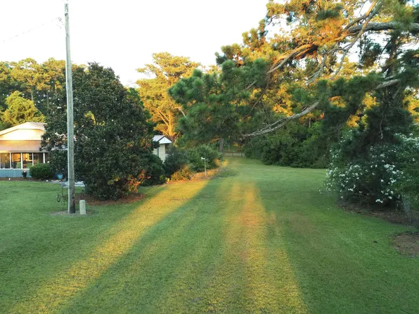 870 Crow Hill Road, Beaufort, NC 28516