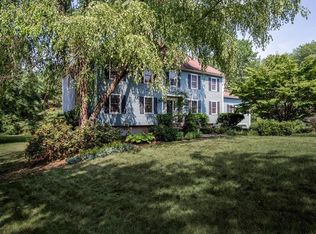 5 Clayton St, Medfield, MA 02052