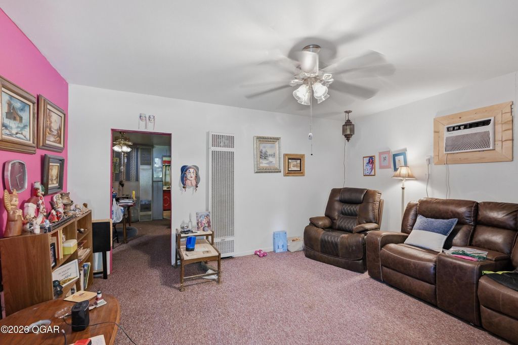 303 Peoria St, Seneca, MO - View 4