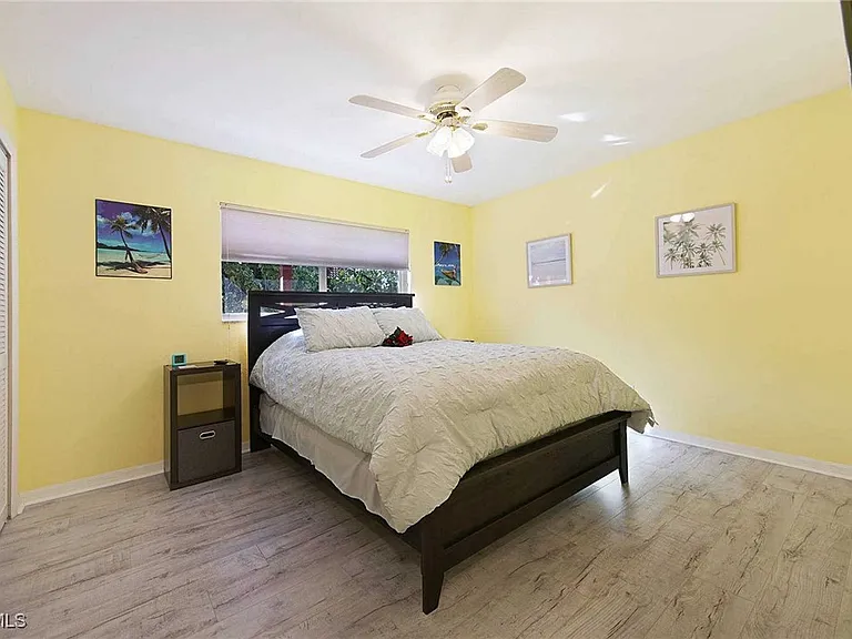 105 SW 39th Pl — Photo 13
