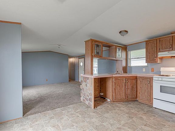 4th image of 1931 Bluffstone Ct