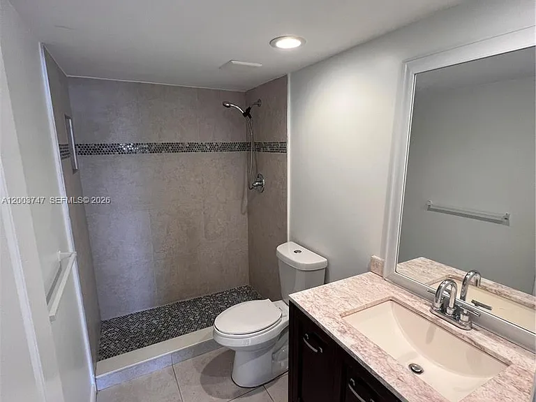 15221 NE 6th Ave #A104 — Photo 9