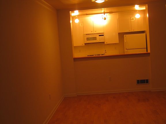 3rd image of 600 Chestnut St APT 109
