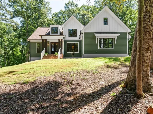 3250 Jones Dr, Mebane, NC 27302
