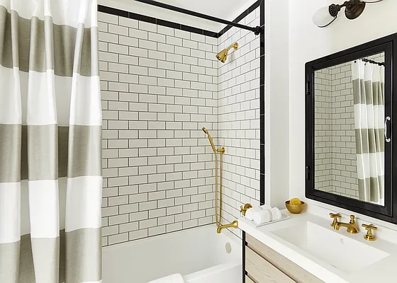 Rented by Aura Management | media 14