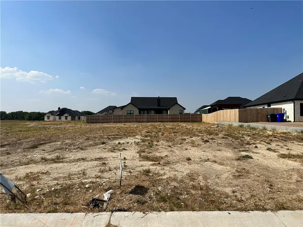 10105 Charmwood Dr, Waco, TX 76712