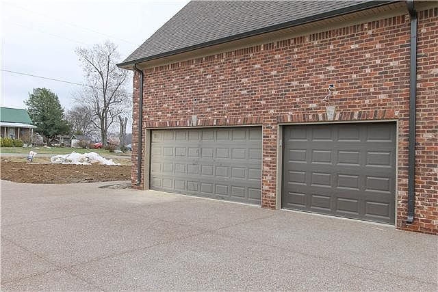 2nd image of 12 Bradshaw Rd #12