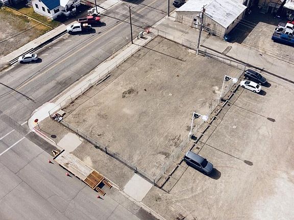 5th image of 99 W 4th St