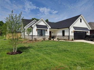10306 Amherst Dr, Waynesville, OH 45068