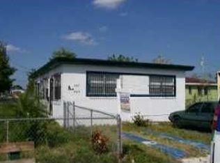 2167 NW 71st St, Miami, FL 33147